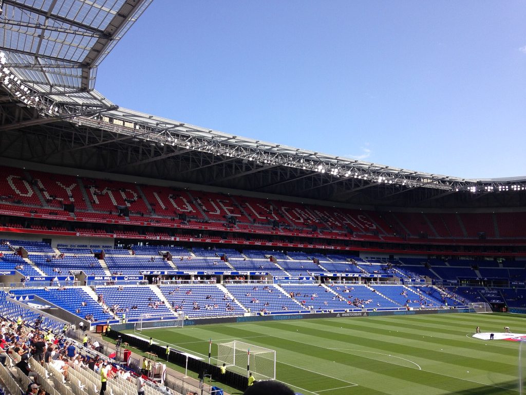 Khán đài Groupama Stadium của Olympique Lyonnais